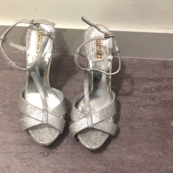 Sparkly Silver Badgley Mishka shoes - Picture 1 of 2